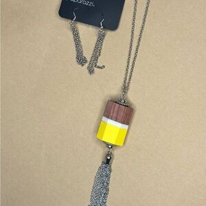 Paparazzi Yellow and Silver Geometric Necklace